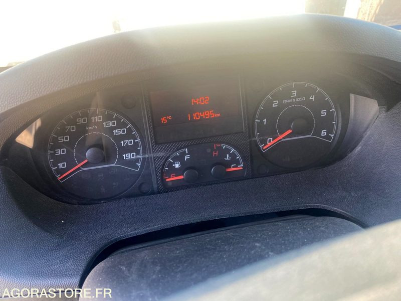 PEUGEOT BOXER BENNE - 2023 - 110500 Kms - Varebil med tipp: bilde 5 PEUGEOT BOXER BENNE - 2023 - 110500 Kms - Varebil med tipp: bilde 5
