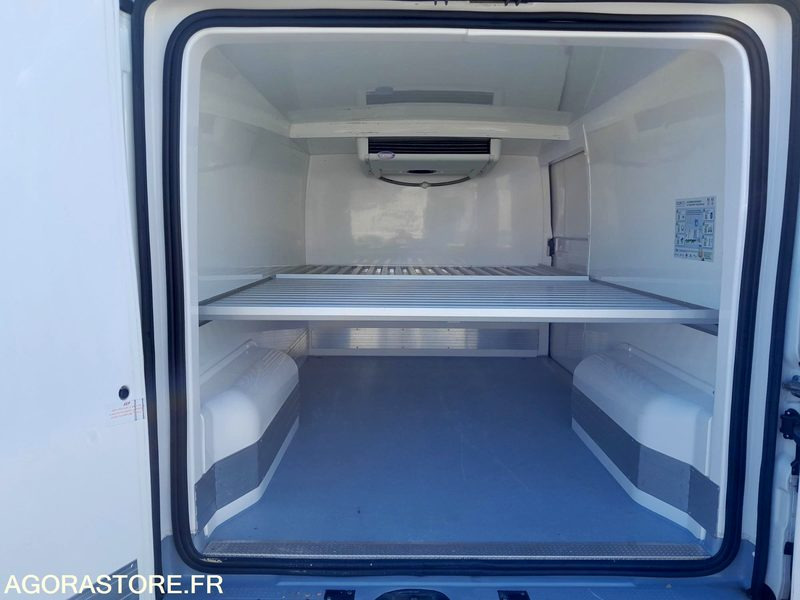 PEUGEOT BOXER FRIGORIFIQUE - 2021 - 26748 km - Kjølebil: bilde 4 PEUGEOT BOXER FRIGORIFIQUE - 2021 - 26748 km - Kjølebil: bilde 4