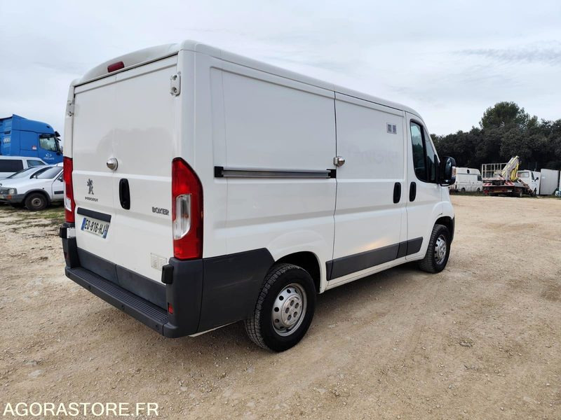 PEUGEOT BOXER L1H1 2.0 BlueHDi 110CH - 2017 - 239000KMS - Små varebil: bilde 2 PEUGEOT BOXER L1H1 2.0 BlueHDi 110CH - 2017 - 239000KMS - Små varebil: bilde 2