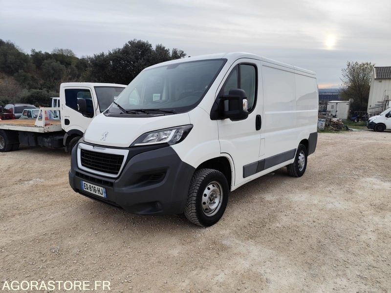 PEUGEOT BOXER L1H1 2.0 BlueHDi 110CH - 2017 - 239000KMS - Små varebil: bilde 4 PEUGEOT BOXER L1H1 2.0 BlueHDi 110CH - 2017 - 239000KMS - Små varebil: bilde 4