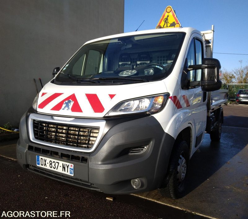 PEUGEOT BOXER benne basculante - 2015 - 112006 km - GAZOLE - Varebil med tipp: bilde 3 PEUGEOT BOXER benne basculante - 2015 - 112006 km - GAZOLE - Varebil med tipp: bilde 3