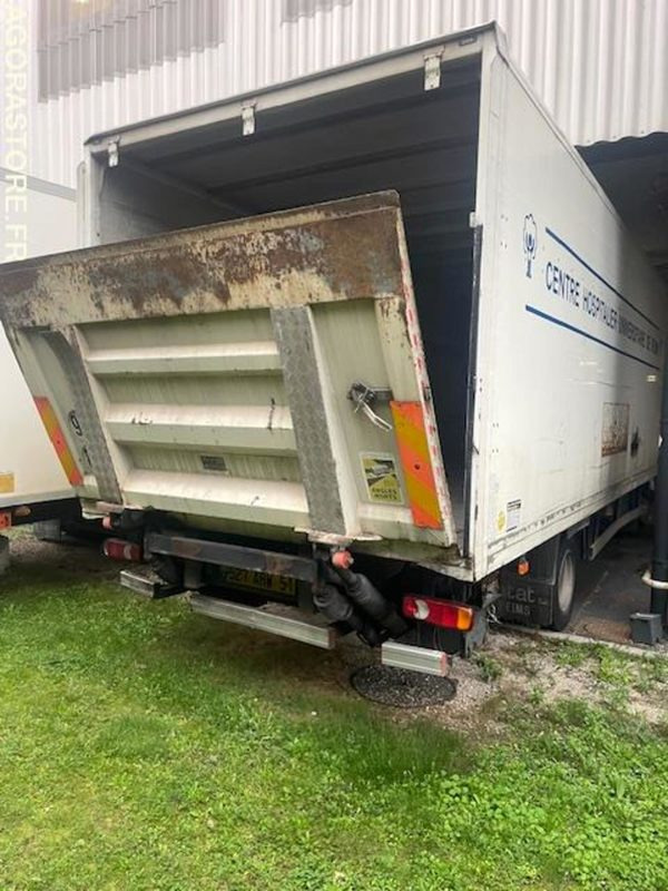 POID LOURD Renault Premium - Skapbil: bilde 3 POID LOURD Renault Premium - Skapbil: bilde 3