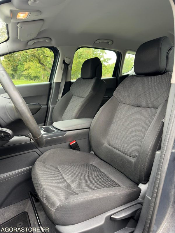 Peugeot 3008 1,6 vti - SUV: bilde 3 Peugeot 3008 1,6 vti - SUV: bilde 3