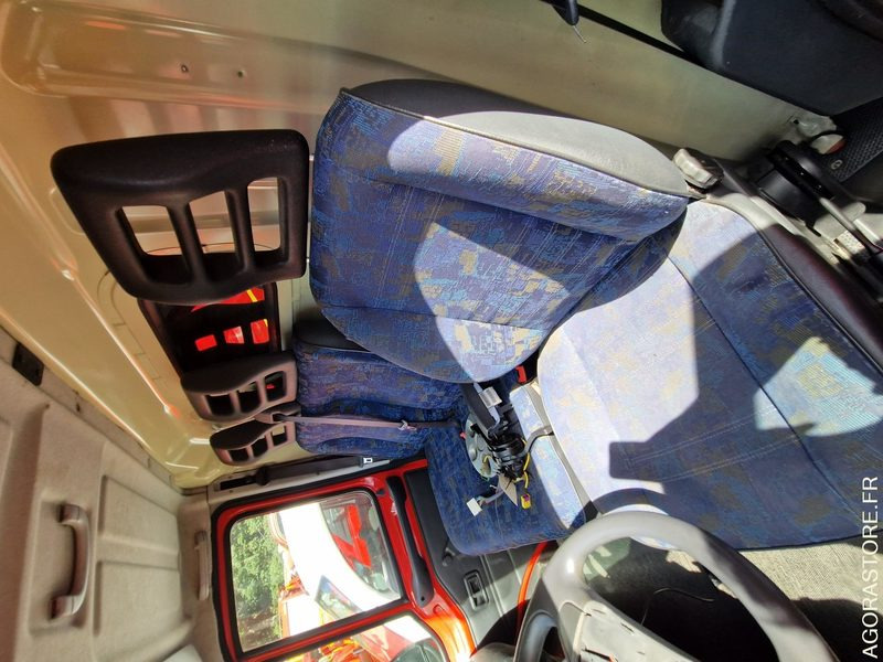 Peugeot Boxer- 2000 - 43336 - 3275XC27 - Kassebil: bilde 5 Peugeot Boxer- 2000 - 43336 - 3275XC27 - Kassebil: bilde 5