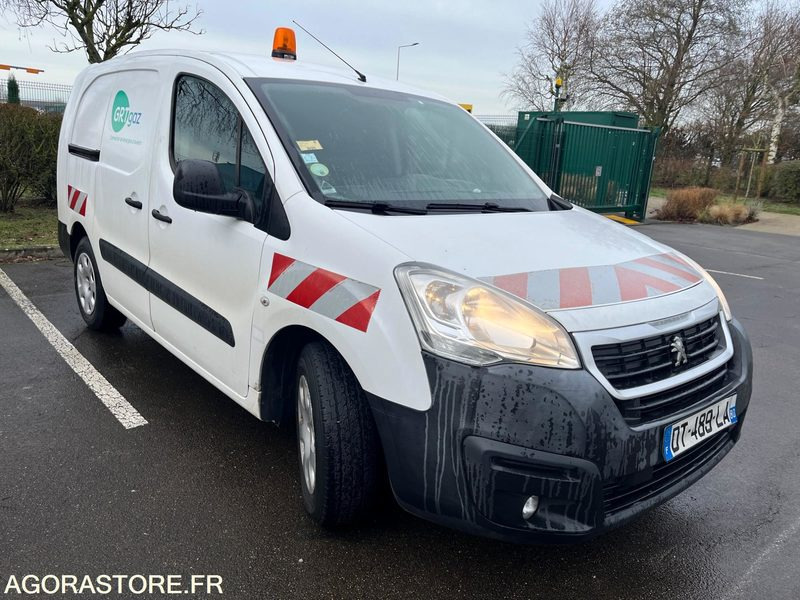 Små varebil Peugeot Partner - 2015 - 135328kms - DT489LA: bilde 20