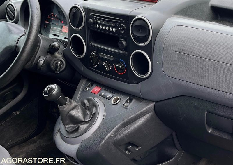 Små varebil Peugeot Partner - 2015 - 135328kms - DT489LA: bilde 10
