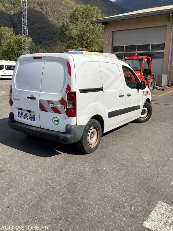 Peugeot Partner - 2017 - 259854kms - (P1006117) - Kassebil: bilde 2 Peugeot Partner - 2017 - 259854kms - (P1006117) - Kassebil: bilde 2