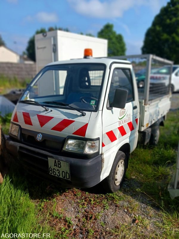 Piaggio Porter 90787 kms 2009 - Varebil med tipp: bilde 1 Piaggio Porter 90787 kms 2009 - Varebil med tipp: bilde 1