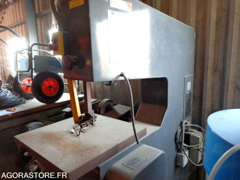 RARE SCIE a ruban verticale a métaux ULTRA - Metallbearbeidingsmaskin: bilde 1 RARE SCIE a ruban verticale a métaux ULTRA - Metallbearbeidingsmaskin: bilde 1