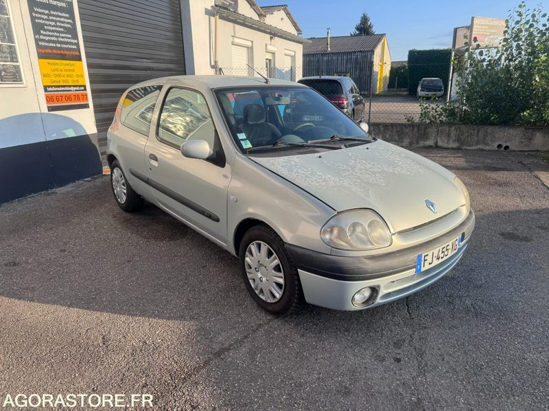 Personenbil RENAULT CLIO 1.6I 110CH - 264830KMS - 1999: bilde 7