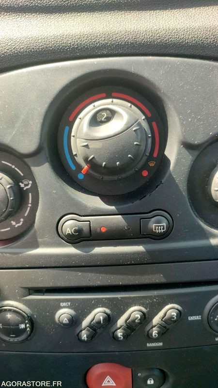 RENAULT CLIO - 2008 - 182854kms - Personenbil: bilde 5 RENAULT CLIO - 2008 - 182854kms - Personenbil: bilde 5