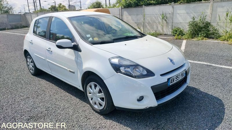 RENAULT CLIO - 2010 - 196673kms - Personenbil: bilde 3 RENAULT CLIO - 2010 - 196673kms - Personenbil: bilde 3