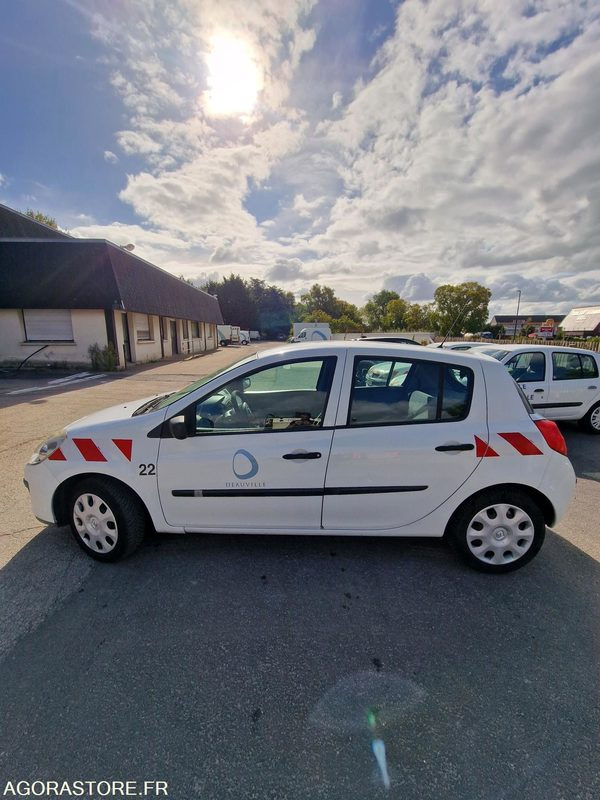 RENAULT CLIO 3 - LOT N°1 - Personenbil: bilde 3 RENAULT CLIO 3 - LOT N°1 - Personenbil: bilde 3