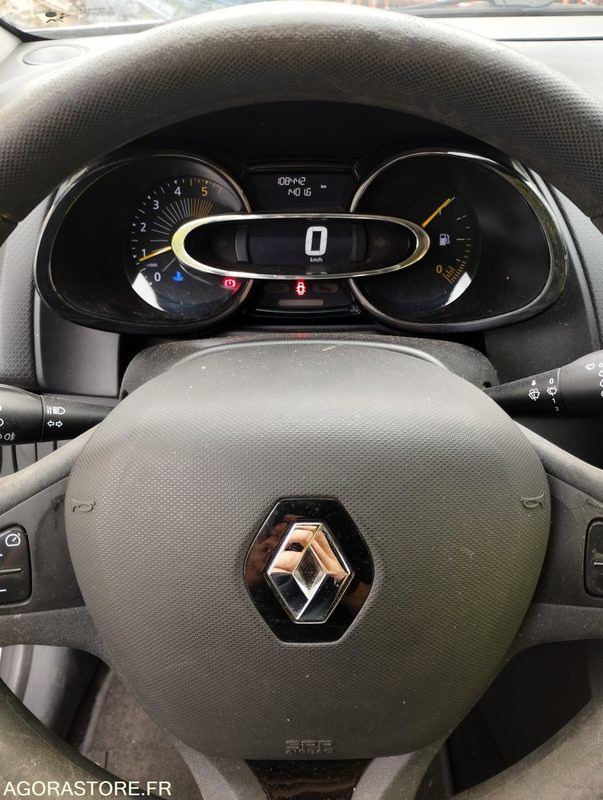 RENAULT CLIO 4 - Personenbil: bilde 2 RENAULT CLIO 4 - Personenbil: bilde 2