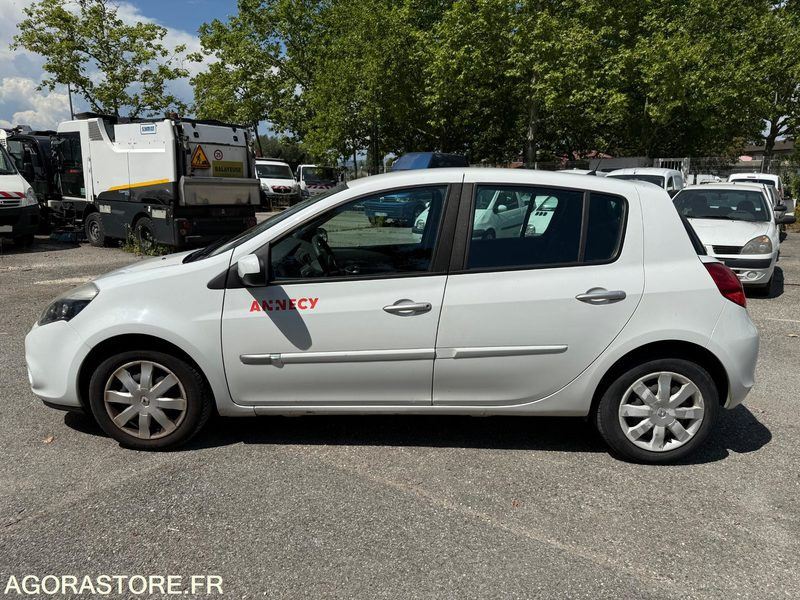 RENAULT CLIO - BV 230 MD - Personenbil: bilde 1 RENAULT CLIO - BV 230 MD - Personenbil: bilde 1