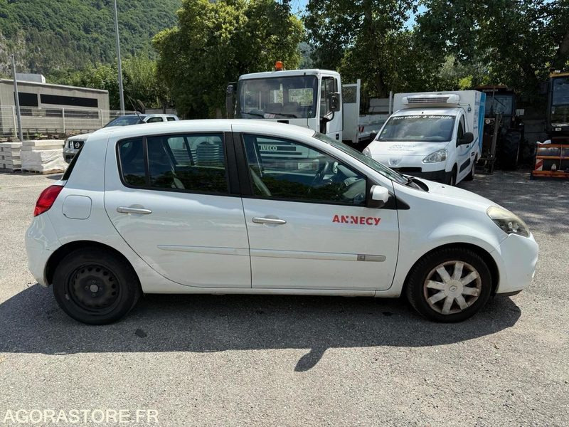 RENAULT CLIO - BV 230 MD - Personenbil: bilde 3 RENAULT CLIO - BV 230 MD - Personenbil: bilde 3