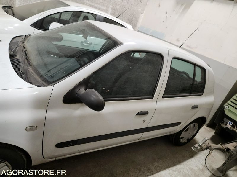 RENAULT CLIO - Personenbil: bilde 2 RENAULT CLIO - Personenbil: bilde 2