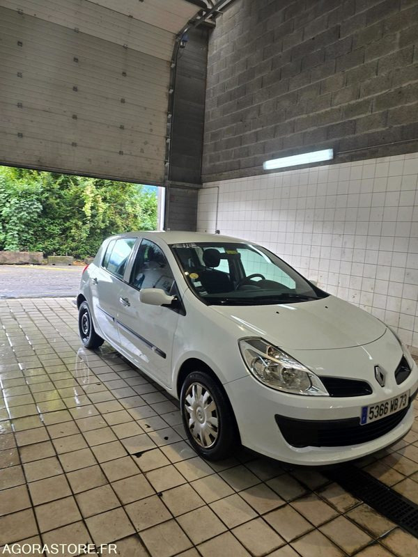 RENAULT CLIO - Personenbil: bilde 3 RENAULT CLIO - Personenbil: bilde 3