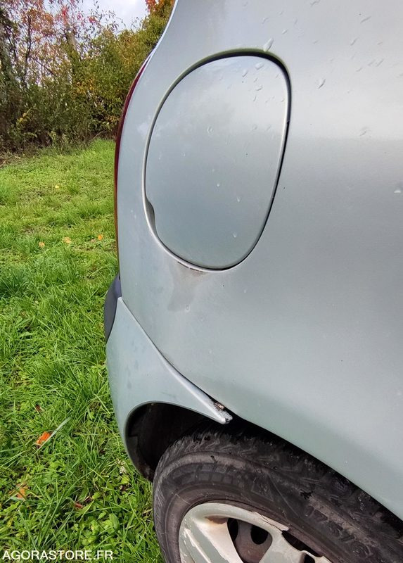 RENAULT CLIO II - Personenbil: bilde 3 RENAULT CLIO II - Personenbil: bilde 3