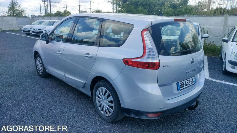 RENAULT GRAND SCÉNIC - 2010 - 292675kms - Personenbil: bilde 2 RENAULT GRAND SCÉNIC - 2010 - 292675kms - Personenbil: bilde 2