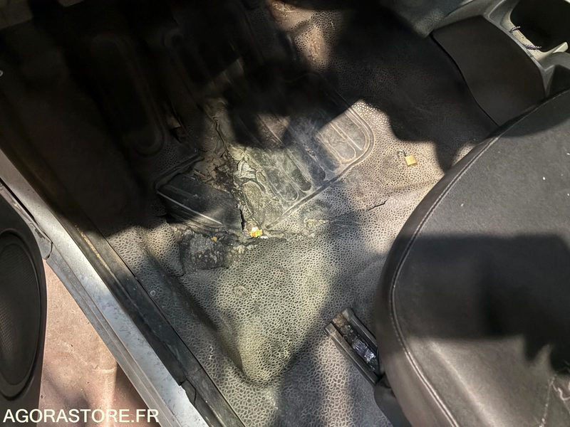 RENAULT KANGOO - 189000 kms - Kassebil: bilde 4 RENAULT KANGOO - 189000 kms - Kassebil: bilde 4