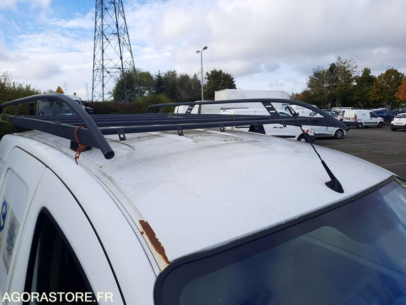 RENAULT KANGOO - 2008 - 115 135KM - NON ROULANT - Små varebil: bilde 5 RENAULT KANGOO - 2008 - 115 135KM - NON ROULANT - Små varebil: bilde 5