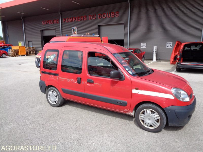RENAULT KANGOO 2252 YJ 25 - Personenbil: bilde 2 RENAULT KANGOO 2252 YJ 25 - Personenbil: bilde 2