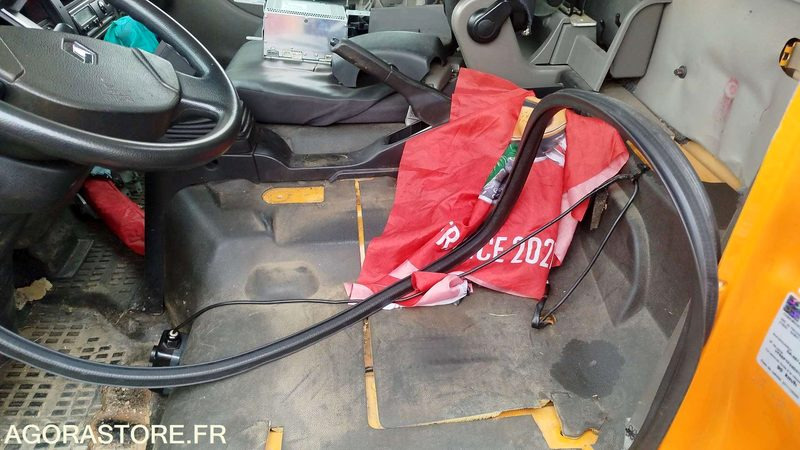 RENAULT MAXITY POUR PIECES - 2013 - 143000km - DA887DA - Varebil med tipp: bilde 4 RENAULT MAXITY POUR PIECES - 2013 - 143000km - DA887DA - Varebil med tipp: bilde 4