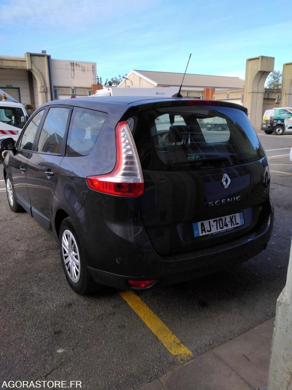 RENAULT SCENIC 1.9 DIESEL - Personenbil: bilde 3 RENAULT SCENIC 1.9 DIESEL - Personenbil: bilde 3