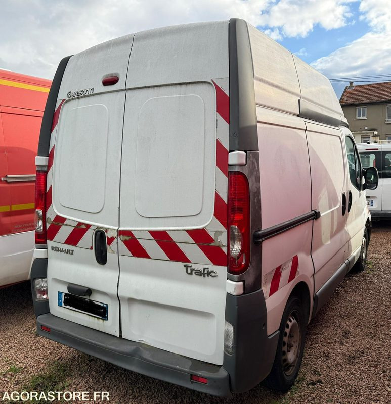 RENAULT TRAFIC 2.0 DCI 115 CH L1H2 - 233176 - 2011 - Kassebil: bilde 3 RENAULT TRAFIC 2.0 DCI 115 CH L1H2 - 233176 - 2011 - Kassebil: bilde 3