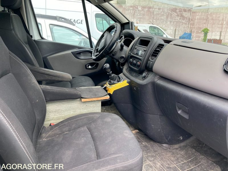 RENAULT TRAFIC - 2015 / 227603 KM (DY-974-GY) (MVU228) - Kassebil: bilde 4 RENAULT TRAFIC - 2015 / 227603 KM (DY-974-GY) (MVU228) - Kassebil: bilde 4