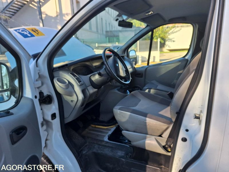 RENAULT TRAFIC - Minibuss, Persontransport: bilde 5 RENAULT TRAFIC - Minibuss, Persontransport: bilde 5