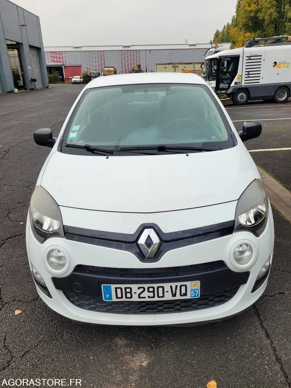 RENAULT TWINGO - DB-290-VQ - VIN VF1CNJ10550142907 - Personenbil: bilde 2 RENAULT TWINGO - DB-290-VQ - VIN VF1CNJ10550142907 - Personenbil: bilde 2