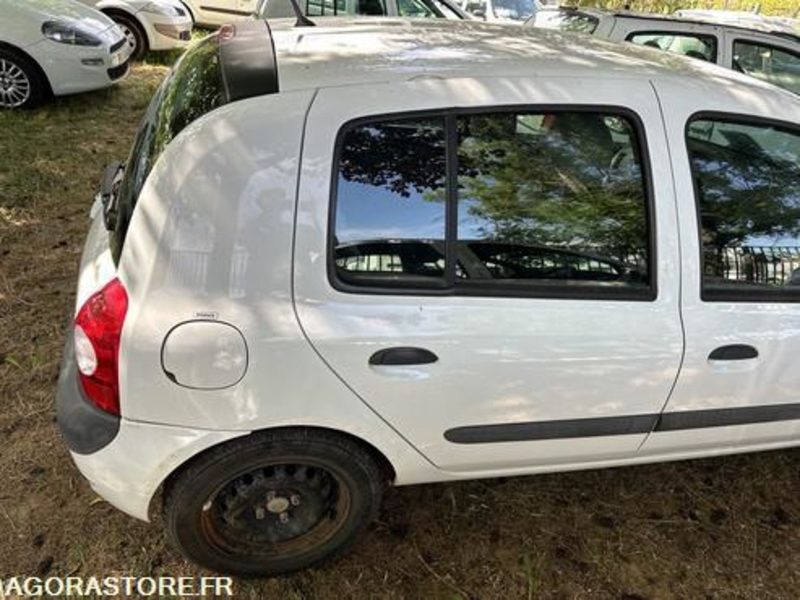 Renault Clio - 298BCF57 - Personenbil: bilde 5 Renault Clio - 298BCF57 - Personenbil: bilde 5