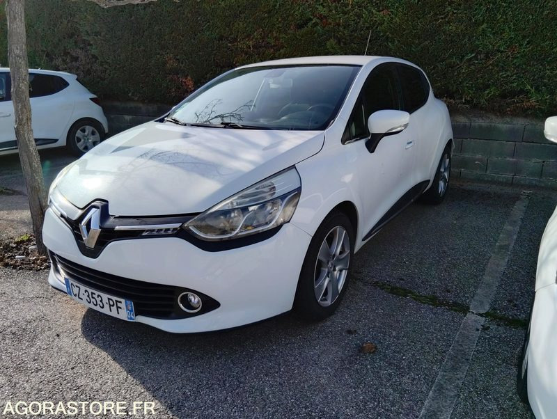 Renault Clio 4 - 2013 - 175185kms - CZ353PF - Personenbil: bilde 1 Renault Clio 4 - 2013 - 175185kms - CZ353PF - Personenbil: bilde 1