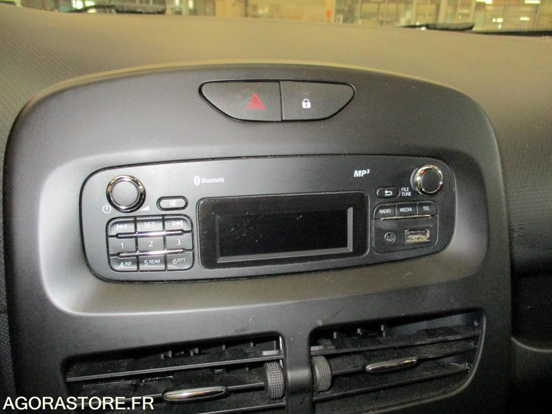 Personenbil Renault Clio 4 Société - 2013 - 130726 kms: bilde 16