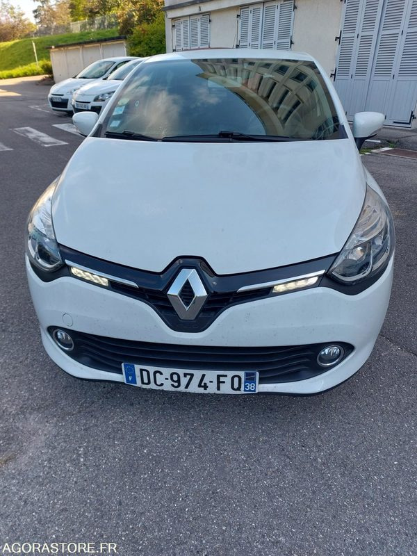 Renault Clio Blanche DC974FQ de 2013 - 67561 km - Personenbil: bilde 2 Renault Clio Blanche DC974FQ de 2013 - 67561 km - Personenbil: bilde 2