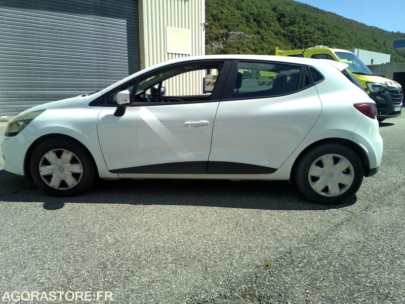 Renault Clio IV - 2013 - 181185kms - CP128LP - Personenbil: bilde 4 Renault Clio IV - 2013 - 181185kms - CP128LP - Personenbil: bilde 4