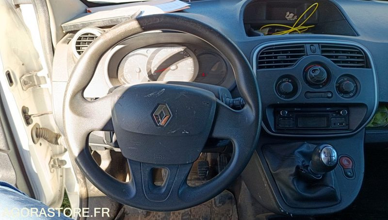 Renault Kangoo - 2016 - 104421km - Små varebil: bilde 3 Renault Kangoo - 2016 - 104421km - Små varebil: bilde 3