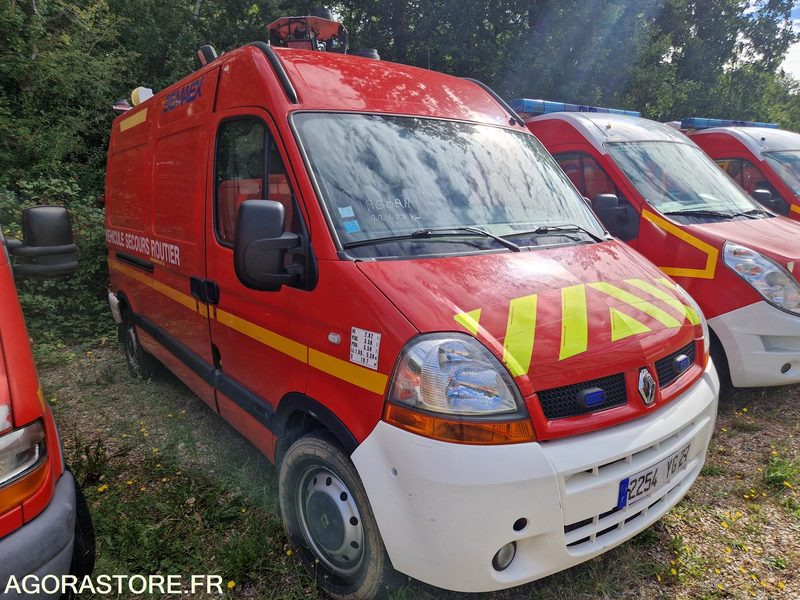 Renault Master - 2005 - 22473 - 2254YG27 - Kassebil: bilde 2 Renault Master - 2005 - 22473 - 2254YG27 - Kassebil: bilde 2