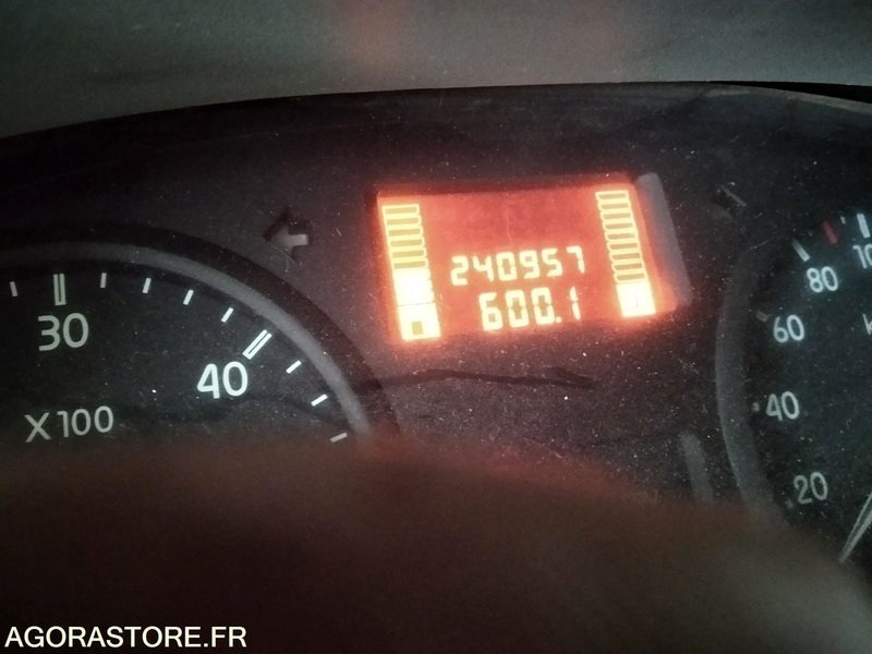 Renault Master - Kassebil: bilde 4 Renault Master - Kassebil: bilde 4