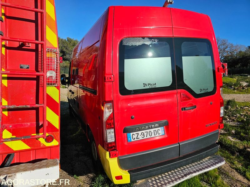 Renault Master dci125 - 2013 - 102320km - CZ970DC - Ambulanse: bilde 4 Renault Master dci125 - 2013 - 102320km - CZ970DC - Ambulanse: bilde 4