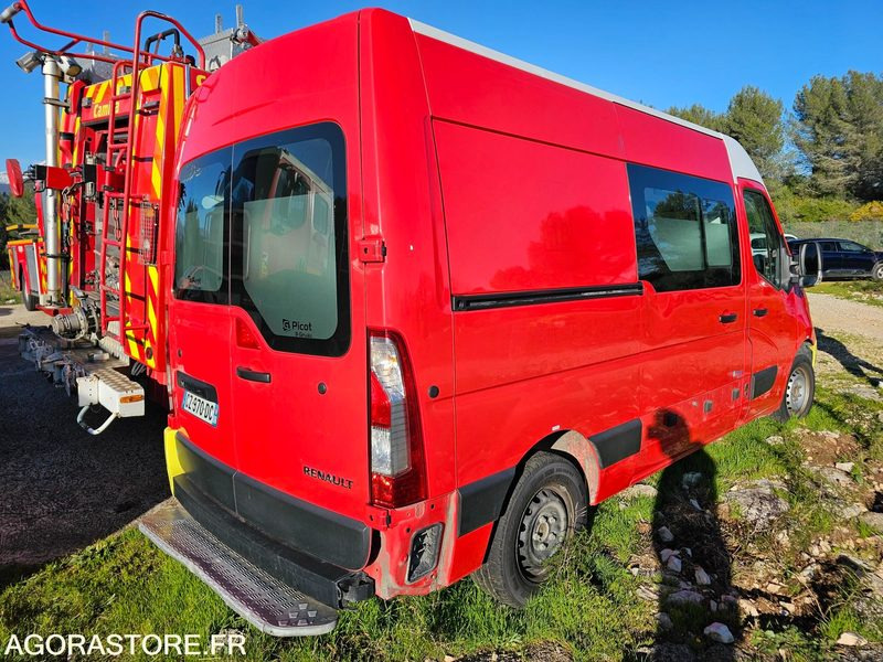 Renault Master dci125 - 2013 - 102320km - CZ970DC - Ambulanse: bilde 3 Renault Master dci125 - 2013 - 102320km - CZ970DC - Ambulanse: bilde 3