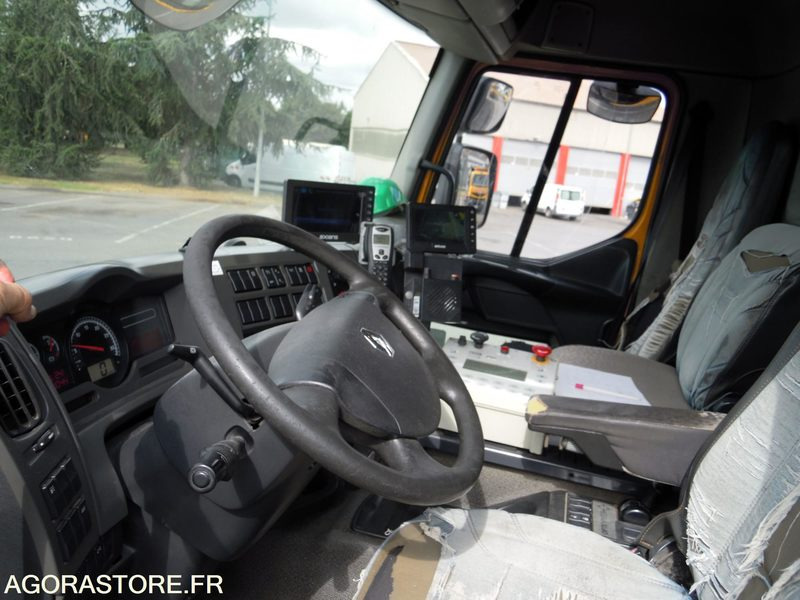 Renault Premium 380 6x2 DXI 11 équipé d'une benne SEMAT OM Série 14000 - Søppelbil: bilde 3 Renault Premium 380 6x2 DXI 11 équipé d'une benne SEMAT OM Série 14000 - Søppelbil: bilde 3