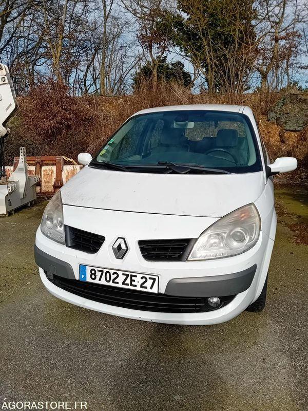 Renault Scénic 2 - 2007 - 186706 kms - Personenbil: bilde 3 Renault Scénic 2 - 2007 - 186706 kms - Personenbil: bilde 3