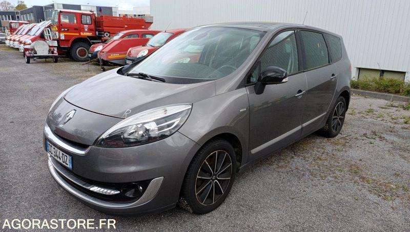 Renault Scenic - 2012 - 266446KMS CC344DZ - Personenbil: bilde 1 Renault Scenic - 2012 - 266446KMS CC344DZ - Personenbil: bilde 1