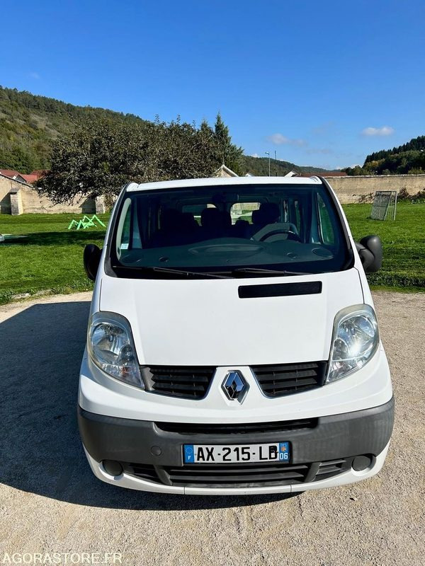 Renault Trafic 2 - 2010 - 141000 kms - Minibuss, Persontransport: bilde 2 Renault Trafic 2 - 2010 - 141000 kms - Minibuss, Persontransport: bilde 2