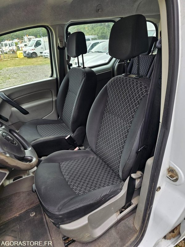 Renault kangoo - 2008 - 205600km - 2982WX28 - Personenbil: bilde 4 Renault kangoo - 2008 - 205600km - 2982WX28 - Personenbil: bilde 4