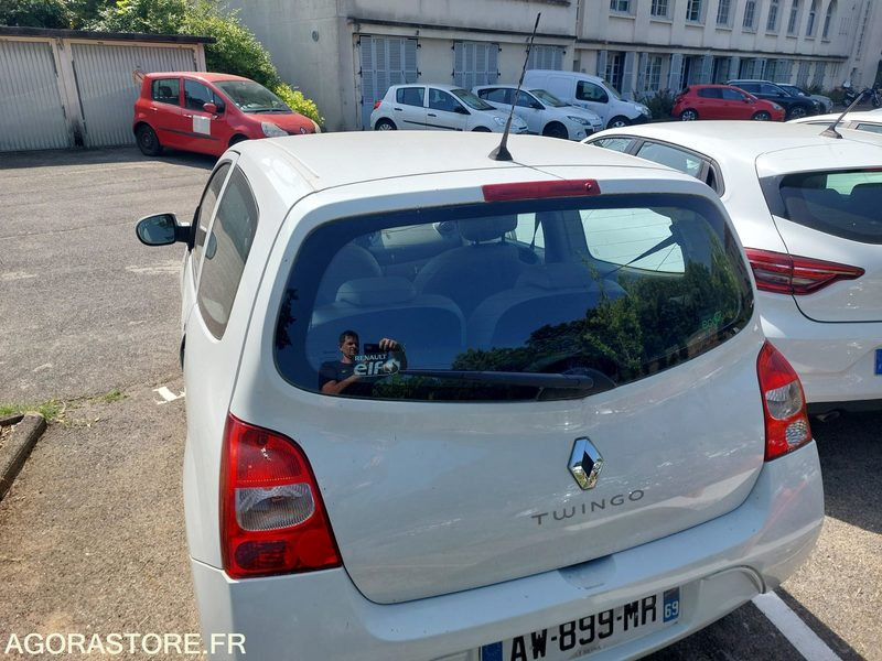 Renaut Twingo AW899MR de 2011 - 44374km - Personenbil: bilde 1 Renaut Twingo AW899MR de 2011 - 44374km - Personenbil: bilde 1