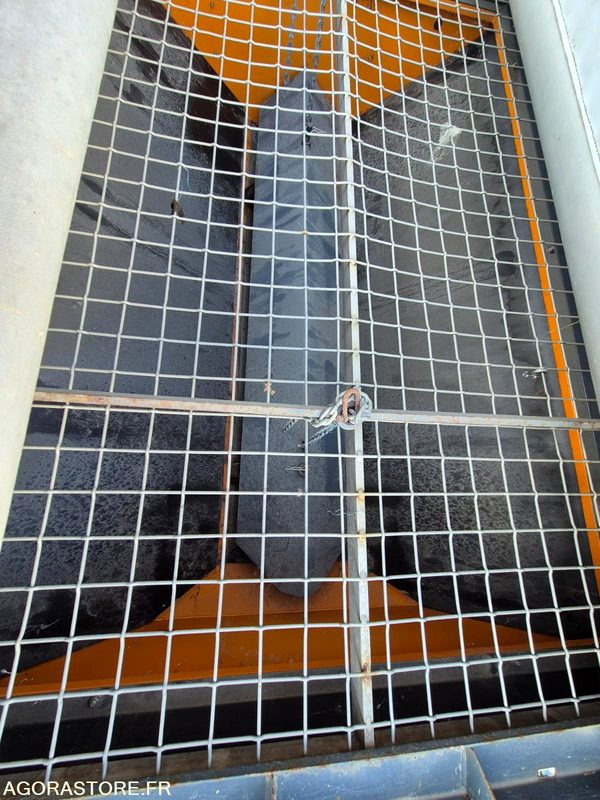 SALEUSE EPOKE S2400 ES 2014 AVEC MOTEUR AUXILIAIRE - Hageutstyr: bilde 4 SALEUSE EPOKE S2400 ES 2014 AVEC MOTEUR AUXILIAIRE - Hageutstyr: bilde 4